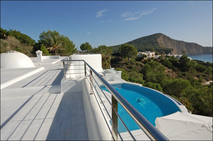 Villa 284 5 BEDROOMS CALA JONDAL IBIZA gallery image 7