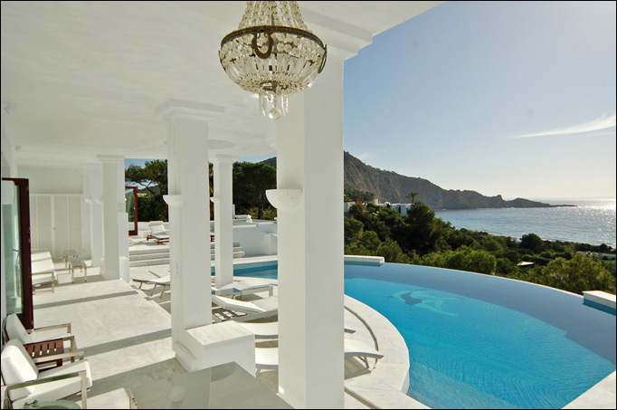 Villa 284 5 BEDROOMS CALA JONDAL IBIZA gallery image 20