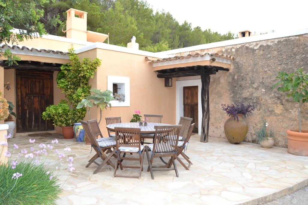 VILLA 001 5 BEDROOMS SAN AGUSTIN IBIZA gallery image 6