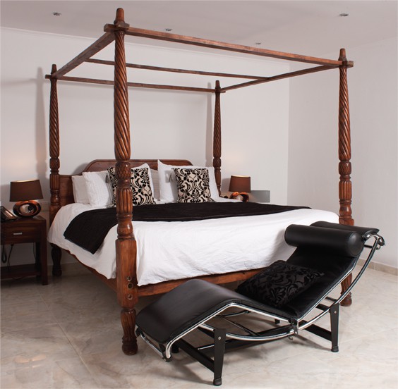 VILLA 24  6 BEDROOMS SAN RAFAEL IBIZA gallery image 2
