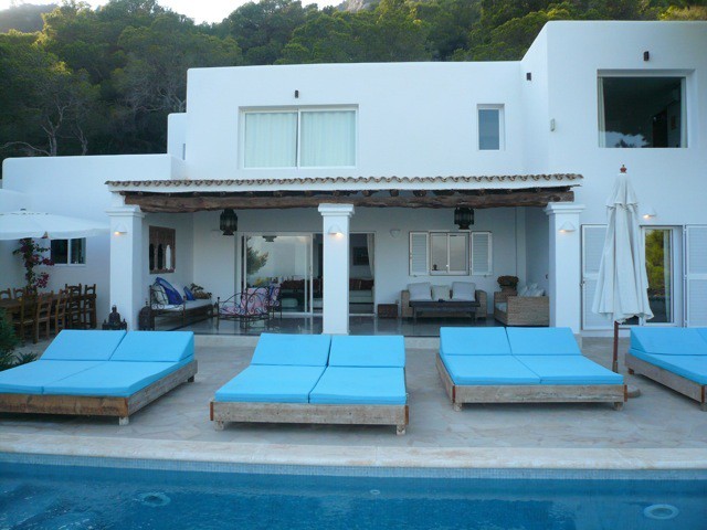 VILLA 279 6 BEDROOMS ES CUBELLS IBIZA gallery image 3