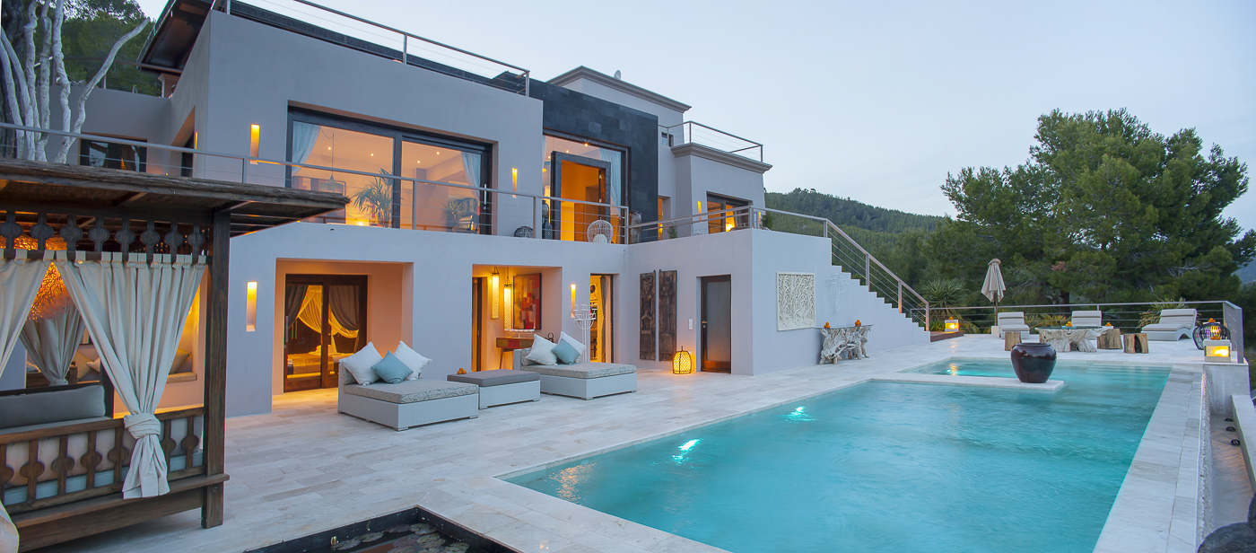 VILLA 304  4 BEDROOMS SALINAS IBIZA gallery image 5