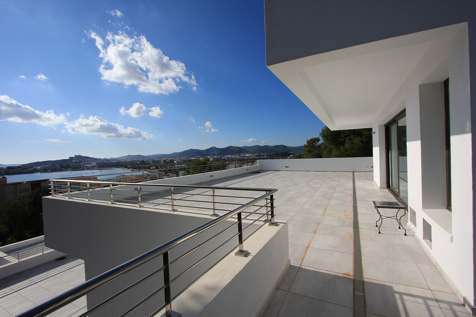 VILLA 308 5 BEDROOMS TALAMANCA IBIZA gallery image 17