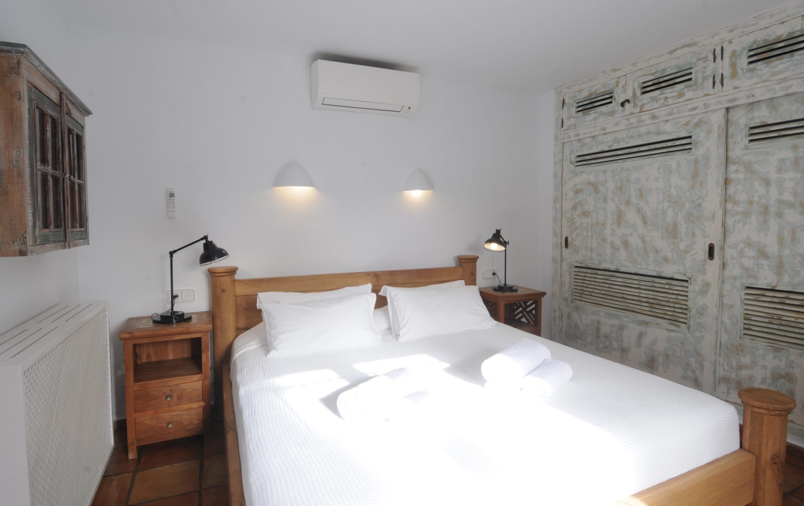 Villa 313  8 BEDROOMS CALA PADA IBIZA gallery image 4