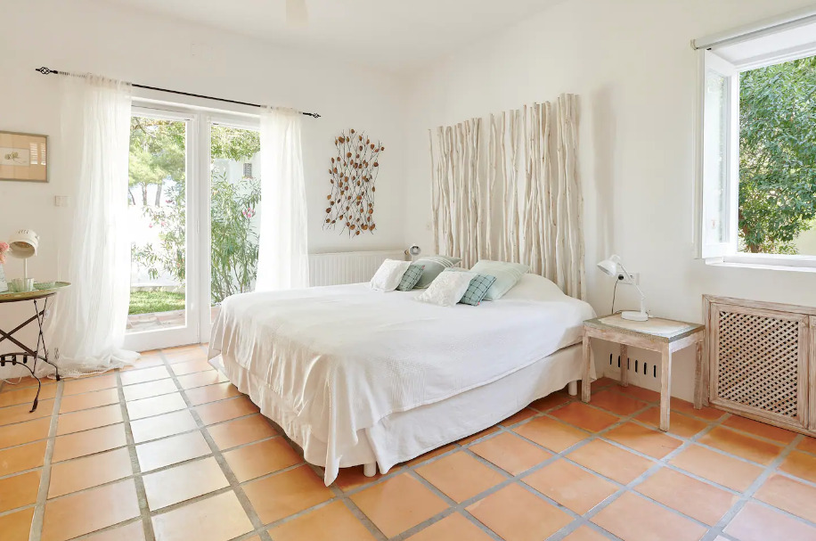 VILLA 371 – 6 BEDROOMS – PORT DES TORRENT AREA gallery image 18