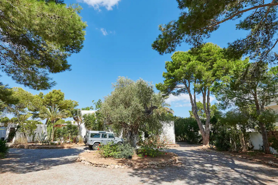 VILLA 371 – 6 BEDROOMS – PORT DES TORRENT AREA gallery image 35