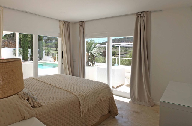 399 – 3 BEDROOMS – ROCA LLISA AREA gallery image 3