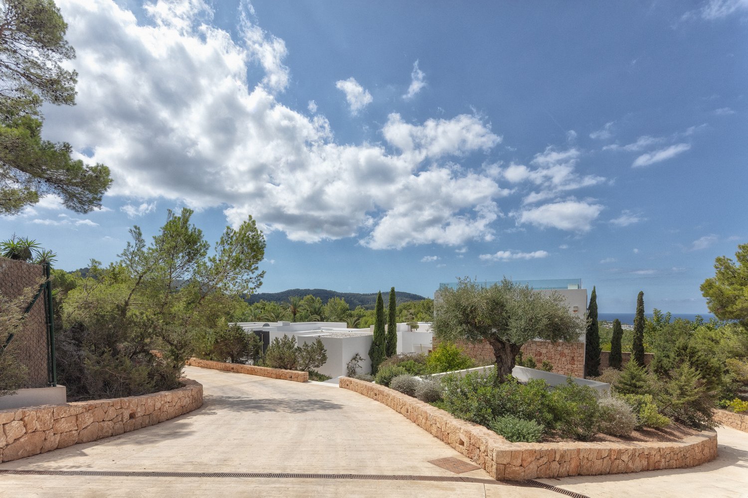 VILLA 337  5 BEDROOMS CALA TARIDA gallery image 62
